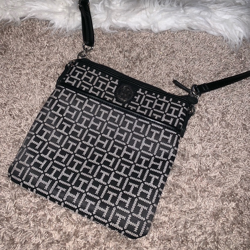 small TH satchel